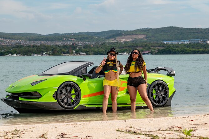 35 Minutes Clear Kayak Photoshoot in Montego Bay - What you get in the price: edited photos, bottled water, and private transport