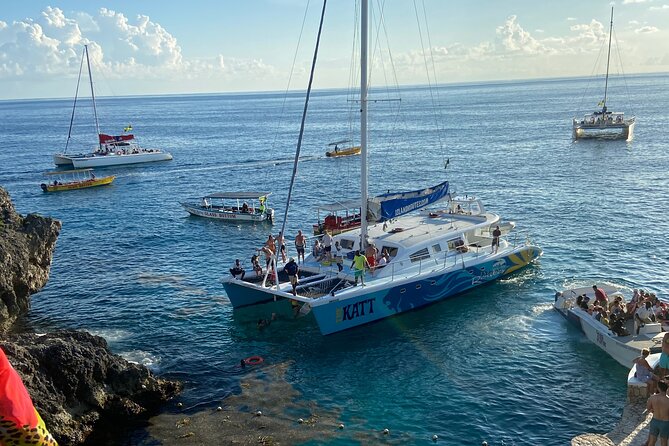 4 Hours Party Boat Catamaran Cruise in Negril - Group Size, Comfort, and Real-World Practicalities
