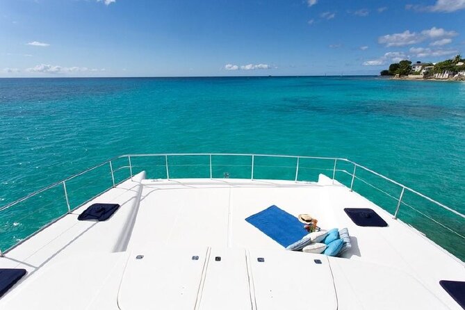 4hr Private Luxury Yacht with Snorkeling, DJ, Bar, Food - Doctor’s Cave Beach Club Stop, Snorkeling Without the Hassle
