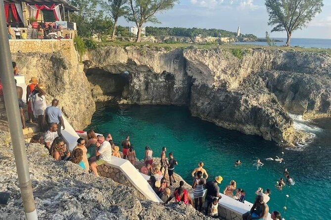 7 Mile Beach and Rick's Cafe in Negril from Montego Bay Private Tour - Price and value: what you are really paying for at $120 per person