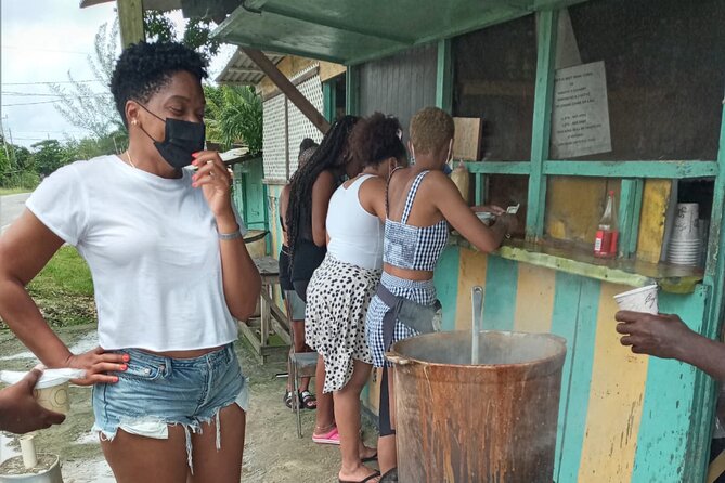 7 Mile Beach & Ricks Cafe with free Shopping experience - No-Group Logistics, Air-Conditioned Comfort, and Real-Life Guidance