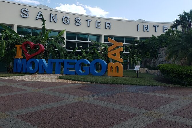 A "Private" Airport Transfer to Grand Palladium Resort - Sangster Intl Airport to Grand Palladium: Timing and What You’ll See