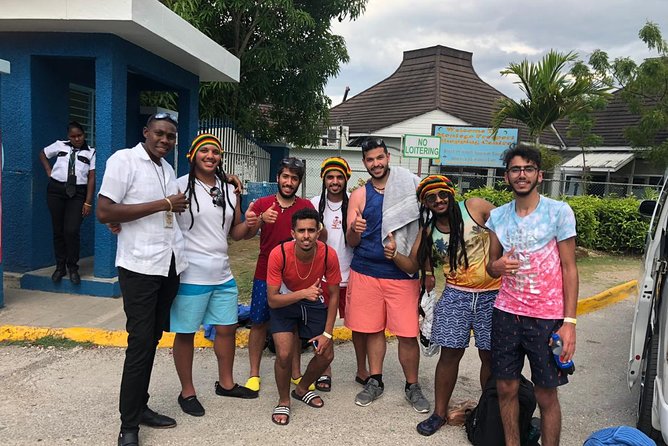 Airport MBJ Round Trip Transfer to Ocho Rios Airbnb Home, Resorts - Comfort Details You’ll Notice Immediately