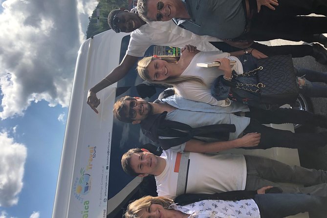 Airport MBJ Round Trip Transfers, to Montego Bay Airbnb & Resorts - The return trip back to MBJ, built for less last-minute panic