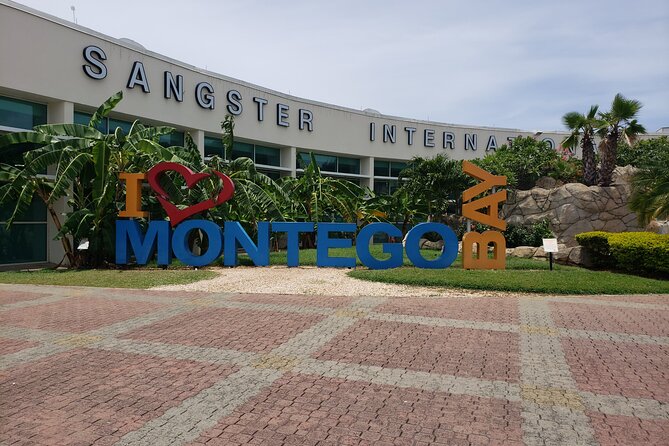 Airport Transfer Montego Bay: Riu Montego / Reggae / Palace - Key things I think you’ll notice fast