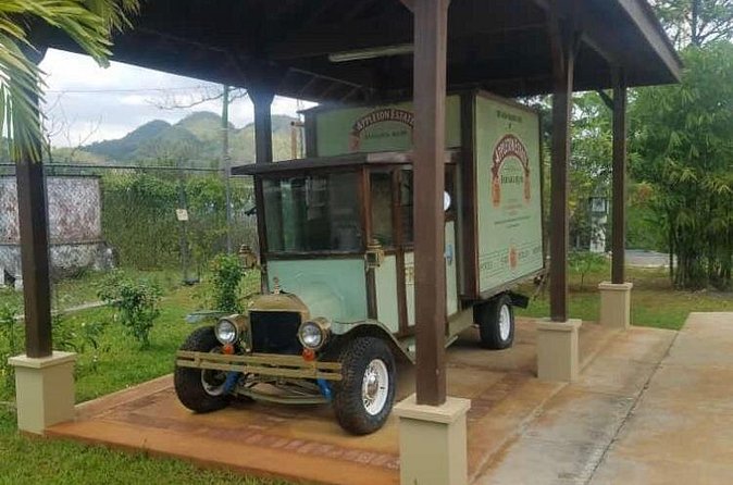 Appleton Estate Rum Private Tour - Stop 1: The Joy Spence Appleton Estate Rum Experience, from sugarcane to 10 rum samples