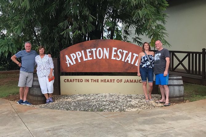 Appleton Rum Factory, Ys Falls, Black River Safari, Floyd’s Pelican Bar - Floyd’s Pelican Bar at sunset: the stop that makes the day feel worth it