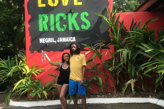 Bamboo Rafting and Rick Cafe Negril Private Tour - Rick’s Cafe: sunset views, cliff jumping, and a long food break