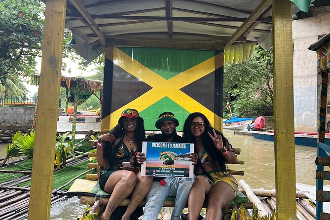 Bamboo Rafting & Limestone Foot Massage on the River - Guide quality and safety: what the strong ratings point to