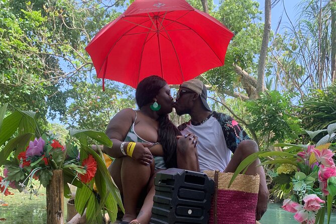 Bamboo River Rafting Experience from Ocho Rios - On the Raft: Music, Beer, Wildlife, and the White River Float