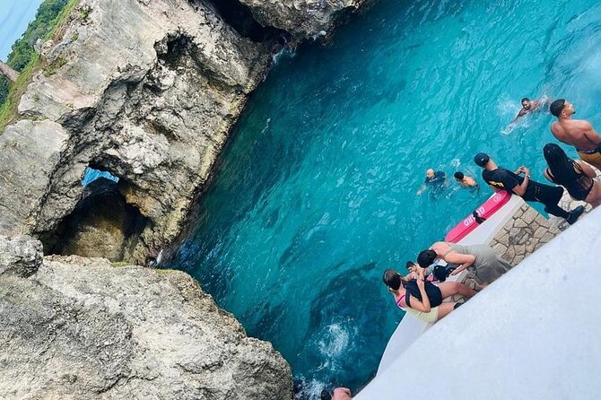 Beautiful Sunset Tour at the Rick's Cafe in Negril - What This Tour Is Really Like (And How the Rick’s Cafe Angle Fits)