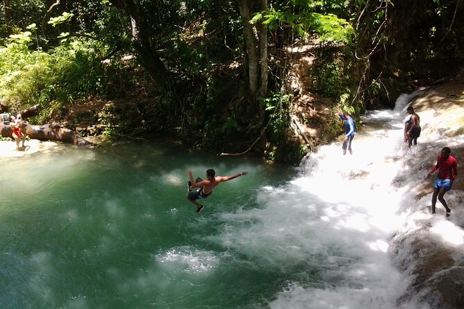 Blue Hole Adventure Tour from Falmouth - The cave and rope swing: when you want a little extra thrill