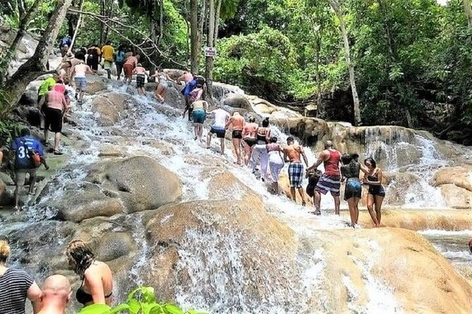 Blue Hole and Dunn's River Falls from Ocho Rios - Key things to know before you go