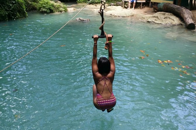 Blue Hole and Dunn's River Falls Tour from Montego Bay - FAQ