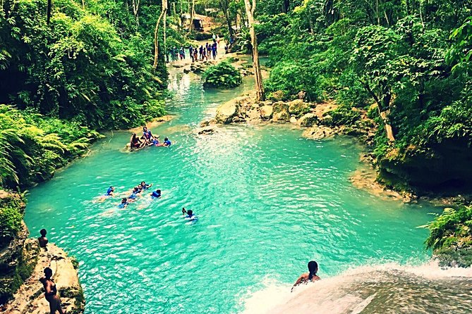 Blue Hole and Horseback Riding and Shopping - Ocho Rios in one half-day: why this combo works