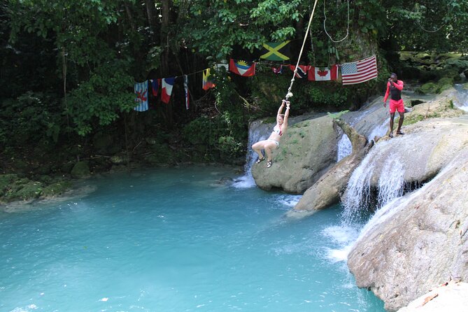 Blue Hole and River Tubing From Ocho Rios Includes Entry Fees - Key things that make this tour work