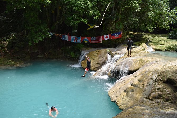 Blue Hole and Secret Falls Day Trip plus Shopping from Falmouth - Ocho Rios shopping street, how to make souvenirs not stressful