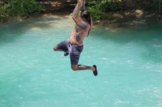 Blue Hole and Shopping in Ochi Rios - Ocho Rios Shopping After the Waterfall, Why This Timing Works