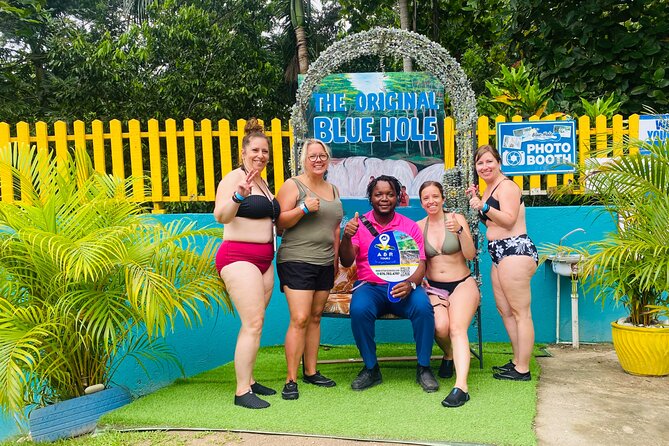 Blue Hole and Shopping in Ochi Rios - What to Expect From the Schedule (And How to Make It Go Smoothly)