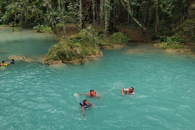 Blue Hole and Shopping in Ocho Rios Jamaica - At the Blue Hole: Swimming Fun With a Real Safety Net