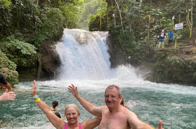 Blue Hole and Souvenir Shopping Ocho Rios (Transportation Only) - Who This Tour Suits Best (And Who Should Skip It)