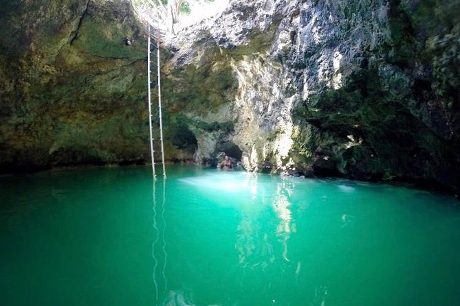 Blue Hole Mineral Spring and Ricks Cafe Private Tour - A One-Day Private Route from Montego Bay to Negril