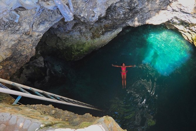 Blue Hole Mineral Spring plus Weed Farm Combo Tour with Transportation - Price and value: is $155 per person fair for what you get?