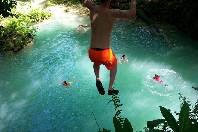 Blue Hole Ocho Rios - Packing and Body-Sense Tips for Rope Swings and Wet Rock