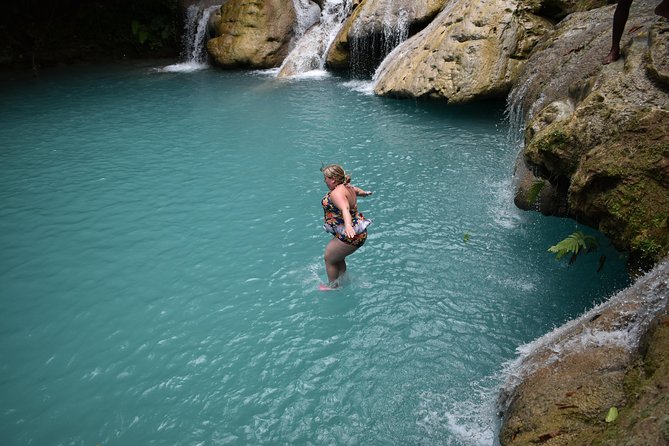 Blue Hole plus Secret Falls & Dunn's River Falls from Grand Palladium - Secret Falls versus Blue Hole: how to decide what to focus on