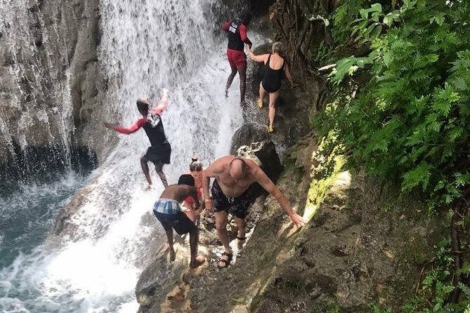 Blue Hole Secret Falls Private Tour - Montego Bay to Ocho Rios: the ride, the timing, and the Scenic View stop