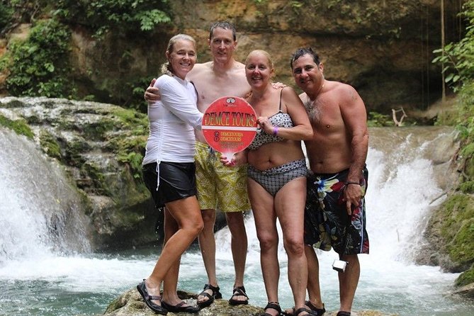 Blue Hole waterfalls from Runaway bay - Entrance fee and cash planning, so your day stays smooth