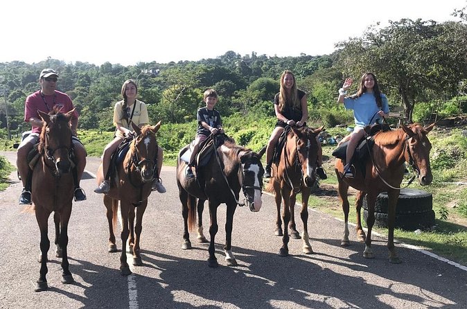 Blue hole waterfalls + horseback riding combo tour from Ocho Rios - Why This Blue Hole + Horseback Combo Fits Ocho Rios Perfectly