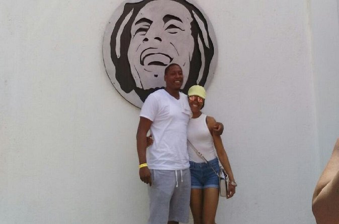 Bob Marley Mausoleum Tour, Nine Miles Jamaica from Montego Bay - Nine Mile landmarks: connecting the music to everyday place