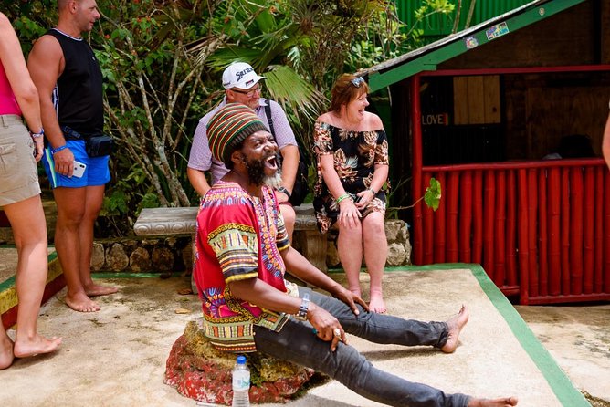 Bob Marley Nine Mile and Dunn's River Falls Tour From Montego Bay - Bob Marley Mausoleum Time: What You Should Expect
