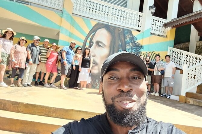 Bob Marley Nine Mile Birthplace and Mausoleum - Who guides your day: Odain and Captain Crazy