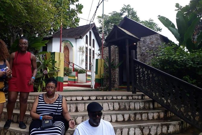 Bob Marley Nine Mile Tour - From Montego Bay - The drive-by sights that add context: bauxite and Columbus