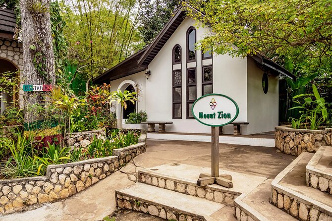 Bob Marley Nine Miles, sightseeing and local food and fruit stop - Entering Bob Marley’s childhood home and memorabilia area