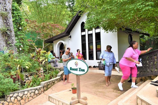 Bob Marley's Nine Mile Day-Trip w/Admission & Guided Tour from Grand Palladium - 9 Mile Reggae Land: Mausoleum, Museum, and the Marley Essentials