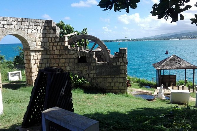 Bob Marley's Nine Mile Day-Trip with Admission & Guided Tour from Falmouth - Pacing, comfort, and small moments that make the day work