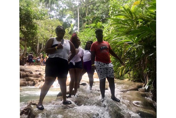 Bob Marley's Nine Mile & Dunns River Falls Tour: Transportation & Ticket - Nine Mile: Bob Marley’s Home in About Two Meaningful Hours