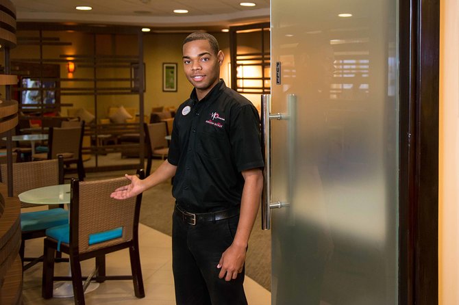 Club Mobay Fast Track Lounge with Private Airport Shuttle - Price and logistics: is $156 really good value?