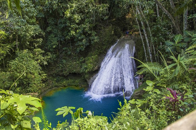 Cool Blue Hole from Ocho Rios - Leaving Ocho Rios with your day already handled