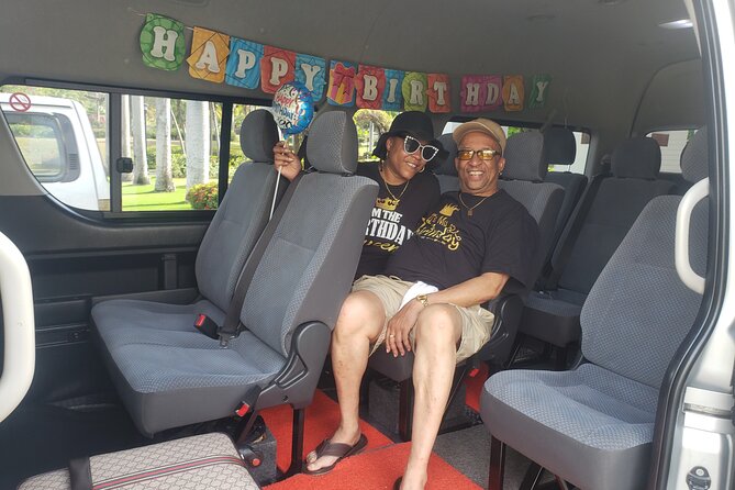 Customized MBJ Airport Transfer to Hotels in Montego Bay - Sangster Airport Greeting: Name Sign, Staff, and Fast Handoff