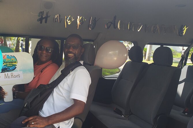 Customized MBJ Airport Transfer to Hotels in Montego Bay - Inside the Air-Conditioned Van: Bottled Water and Birthday-Level Details