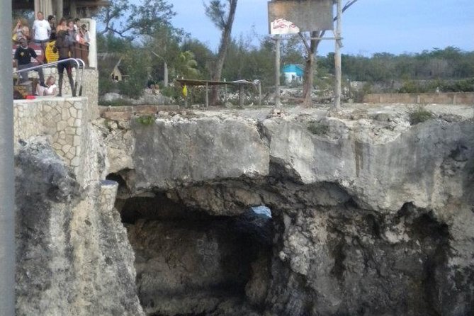 Day-Trip to Rick's Cafe from Montego Bay - Food and drinks: what you pay for, and how to budget