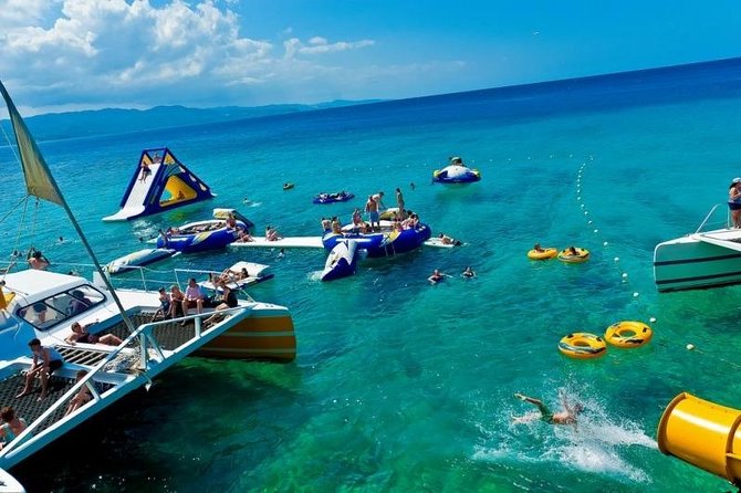 Doctor's Cave Beach and Shopping - Margaritaville on the Cliffs: Fun for Some, Not Every Dollar