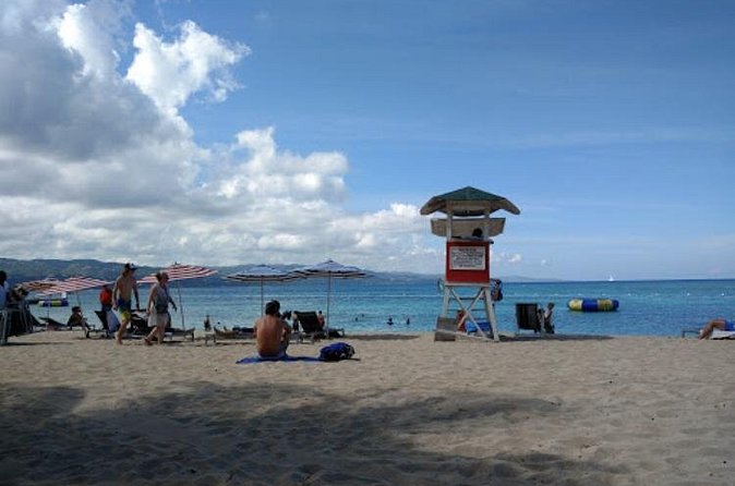Doctor's Cave Beach, Jimmy Buffett 's Margaritaville and Shopping - Doctor’s Cave Beach: Clear Water, Near-White Sand, and Extra Tickets