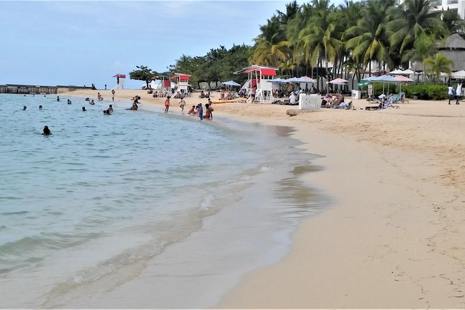 Doctor's Cave Beach, Margaritaville & Shopping from Montego Bay Hotels - Margaritaville: why it works after the beach