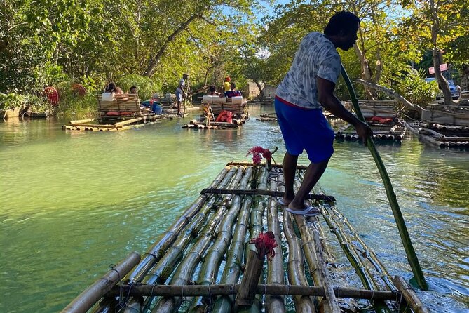 Dunn's River, Blue Hole and Bamboo Rafting from Ocho Rios - The human difference: guide energy and how it affects safety