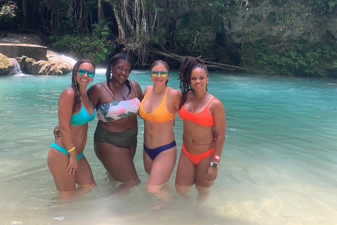 Dunn's River Falls and Blue Hole Combo Tour From Ocho Rios & Runaway Bay - Dunn’s River Falls: the famous 600 feet, wristbands, and a choose-your-wet option